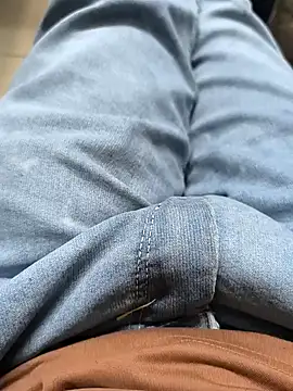 faaseel online show from February 12, 2025, 1:37 pm