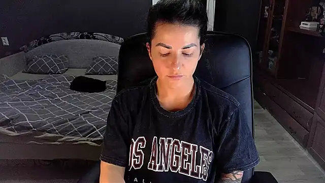 Aria Dl online show from January 21, 2025, 1:43 pm