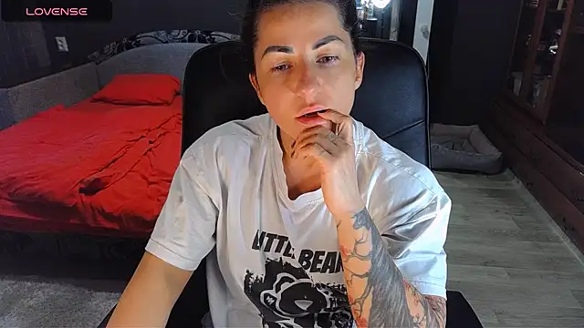 Aria Dl online show from October 13, 2025, 11:54 am