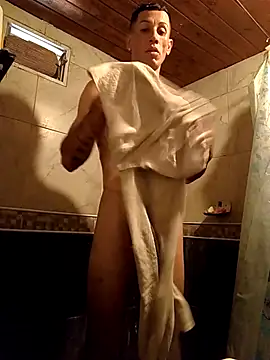 Snapshot of FlacoDani chatting on November 14, 2025, 6:17 pm FlacoDani online show from November 14, 2025, 6:17 pm