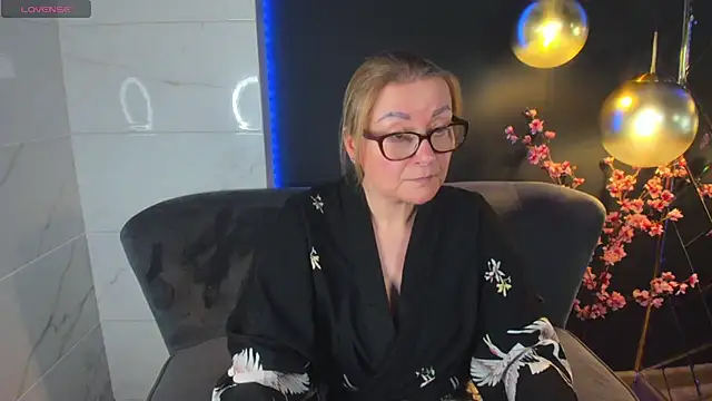 AlexandraKind online show from January 22, 2025, 7:34 pm