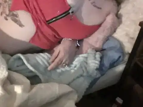 housewife shantie online show from February 27, 2025, 8:42 pm