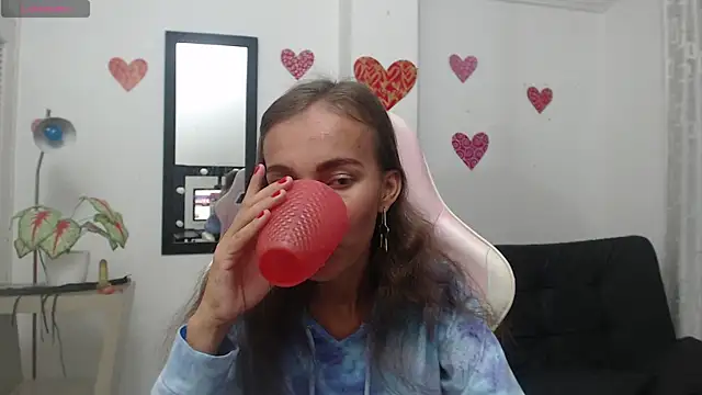 Snapshot of lulu_25_ chatting on December 27, 2024, 11:42 pm lulu 25 online show from December 27, 2024, 11:42 pm