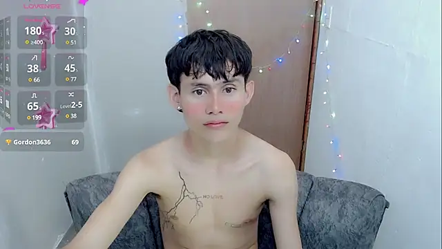 Snapshot of tanjiro_cute chatting on December 22, 2024, 9:55 am tanjiro cute online show from December 22, 2024, 9:55 am