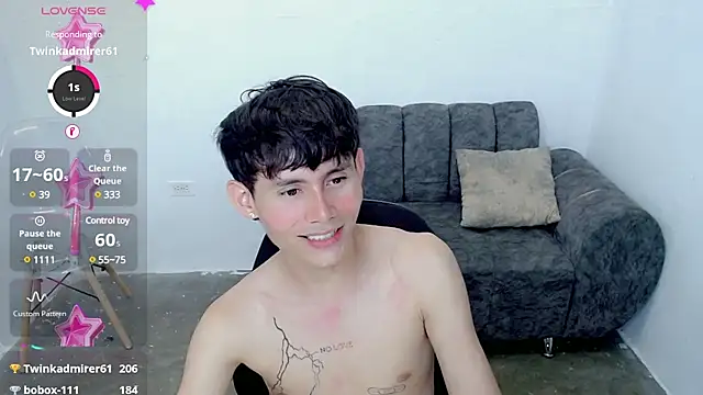 Snapshot of tanjiro_cute chatting on December 23, 2024, 6:33 am tanjiro cute online show from December 23, 2024, 6:33 am