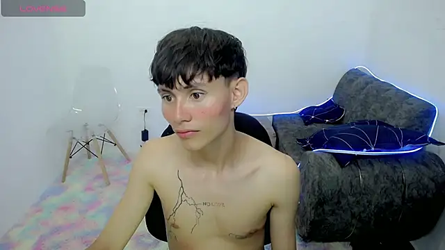 Snapshot of tanjiro_cute chatting on January 17, 2025, 3:45 am tanjiro cute online show from January 17, 2025, 3:45 am