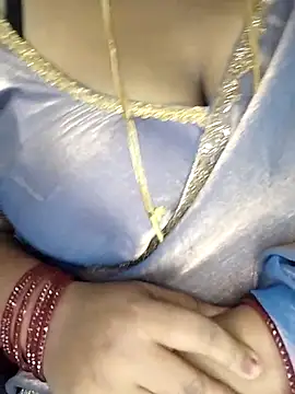 Sexy Radhikaa online show from March 5, 2026, 6:31 am