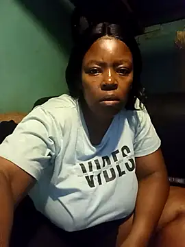 curvyloneah75 online show from February 25, 2025, 6:53 pm