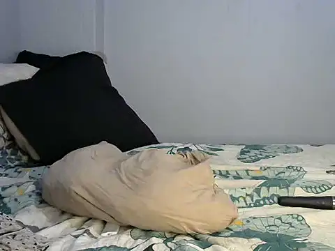 Fatnastyass44 online show from May 4, 2026, 6:42 am
