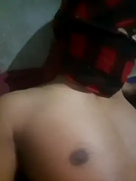 imissyoumylove14 online show from January 6, 2025, 12:48 am