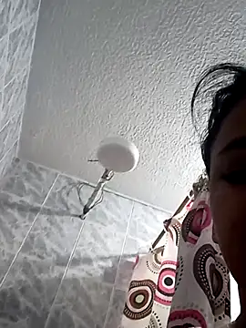 Naomy veracruz  online show from January 18, 2026, 10:08 am