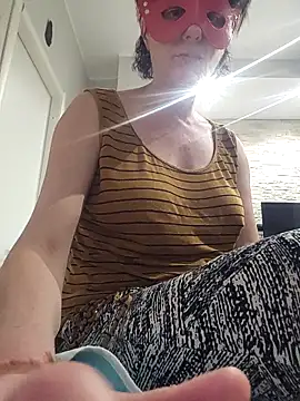 Vagabondainnamorata online show from April 13, 2026, 2:55 pm