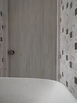 surabhi09 online show from November 24, 2025, 2:55 am