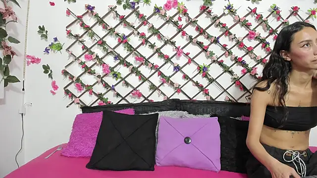 thedream girls online show from February 26, 2025, 7:05 pm