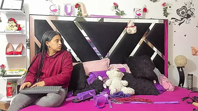 thedream girls online show from September 9, 2025, 12:05 pm