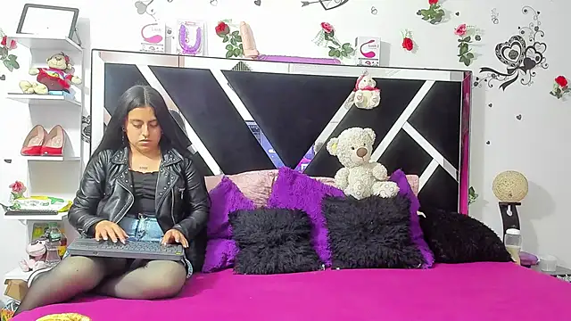 thedream girls online show from September 18, 2025, 12:07 pm