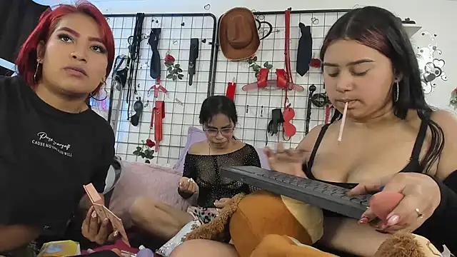 thedream girls online show from May 25, 2026, 1:39 pm