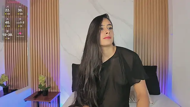 Snapshot of Julia_Martinez_ chatting on April 10, 2026, 11:37 am Julia Martinez online show from April 10, 2026, 11:37 am