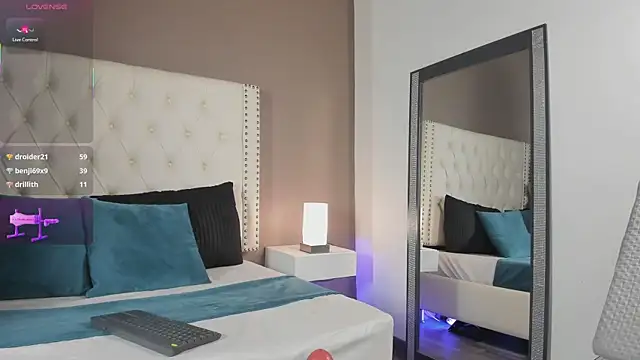 Julia Martinez  online show from July 28, 2026, 12:48 pm
