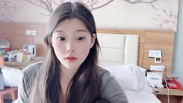 Snapshot of yangyang-1115 chatting on February 10, 2025, 5:36 am yangyang-1115 online show from February 10, 2025, 5:36 am