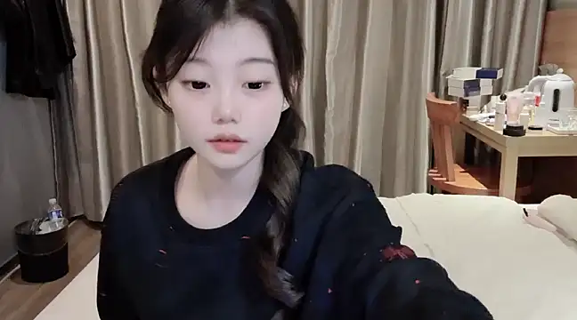 Snapshot of yangyang-1115 chatting on February 26, 2025, 8:15 am yangyang-1115 online show from February 26, 2025, 8:15 am