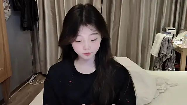 Snapshot of yangyang-1115 chatting on March 8, 2025, 12:41 pm yangyang-1115 online show from March 8, 2025, 12:41 pm