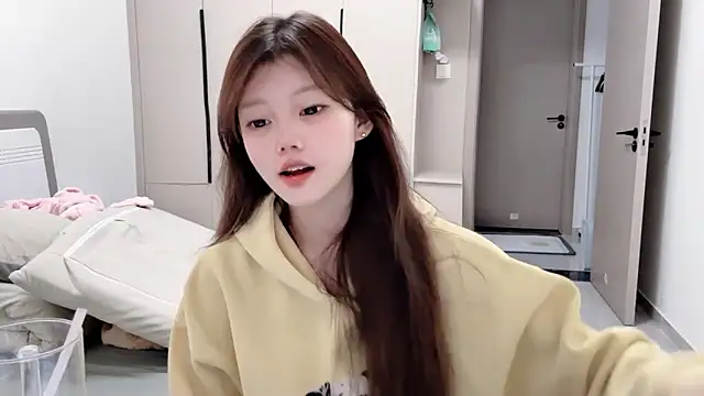 Snapshot of yangyang-1115 chatting on September 26, 2025, 5:00 am yangyang-1115 online show from September 26, 2025, 5:00 am