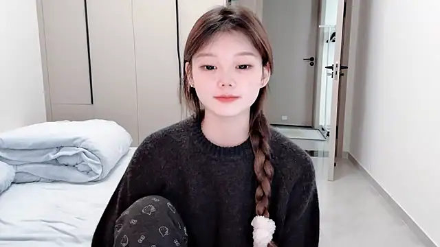 Snapshot of yangyang-1115 chatting on November 2, 2025, 4:26 am yangyang-1115 online show from November 2, 2025, 4:26 am