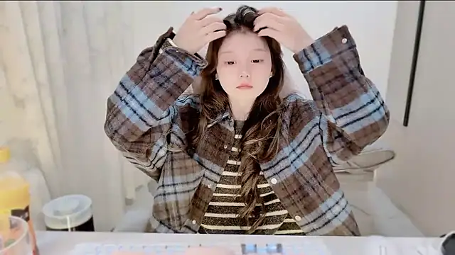 Snapshot of yangyang-1115 chatting on November 15, 2025, 4:54 am yangyang-1115 online show from November 15, 2025, 4:54 am