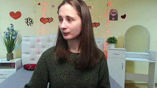 MichelLeee online show from February 11, 2025, 12:05 pm