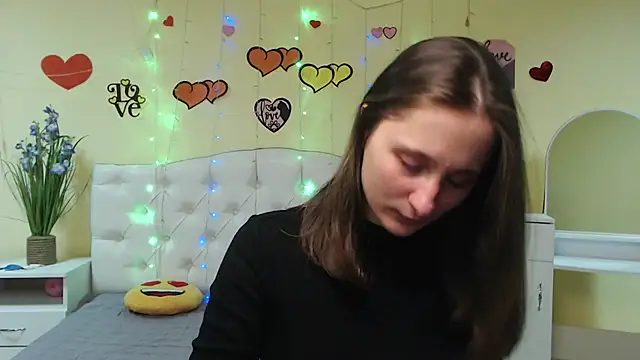 MichelLeee online show from February 21, 2025, 12:06 pm