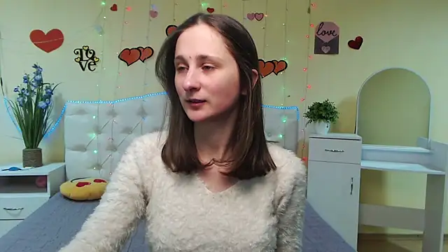 MichelLeee online show from February 24, 2025, 12:05 pm