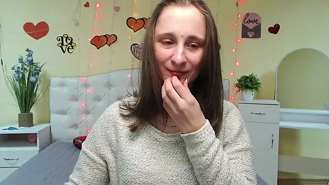 MichelLeee online show from February 25, 2025, 12:03 pm