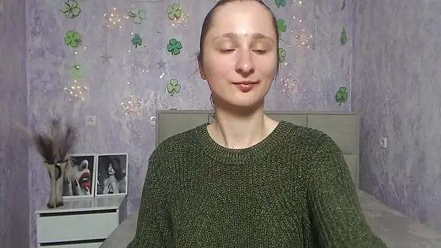 MichelLeee online show from March 20, 2025, 12:11 pm