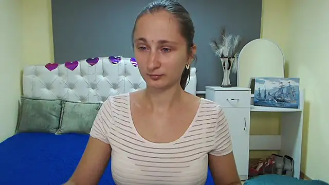 MichelLeee online show from September 16, 2025, 11:22 am