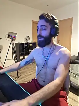 Snapshot of DaWoD030 chatting on February 9, 2025, 6:05 pm DaWoD030 online show from February 9, 2025, 6:05 pm