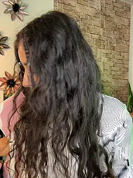 Lady Rey online show from April 6, 2026, 3:37 am