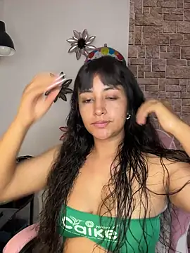 Lady Rey online show from April 17, 2026, 1:41 am