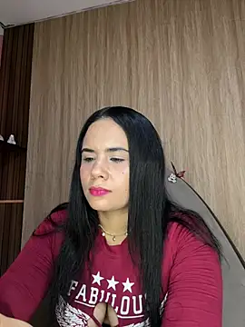 Leyna Kenet online show from July 26, 2026, 10:49 pm