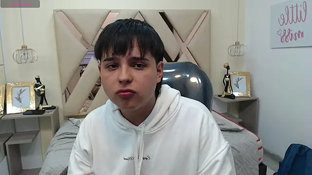 AndrewPherson online show from January 13, 2025, 2:11 pm