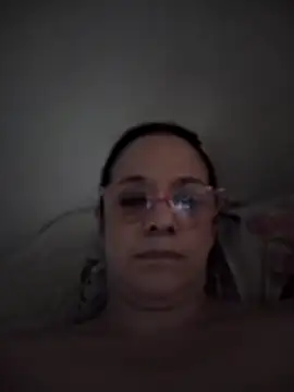 nicolle milf1978 online show from April 16, 2026, 11:44 am