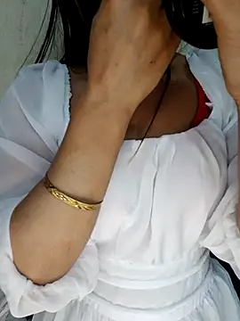 xpihu online show from February 11, 2026, 6:02 pm