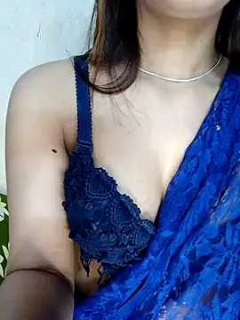 xpihu online show from February 19, 2026, 6:37 pm