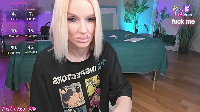 Snapshot of Lana_kitty__ chatting on May 22, 2026, 10:04 pm Lana kitty online show from May 22, 2026, 10:04 pm
