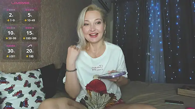 Milena candyy online show from December 10, 2024, 6:06 pm