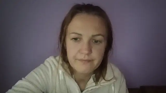 Snapshot of Milaniya261 chatting on May 19, 2026, 3:24 am Milaniya261 online show from May 19, 2026, 3:24 am
