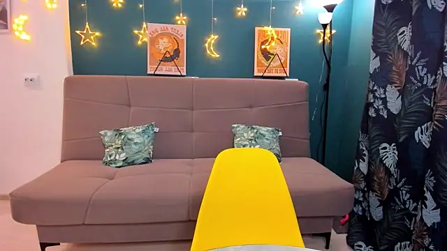 Xloe Queen online show from March 20, 2025, 2:32 pm