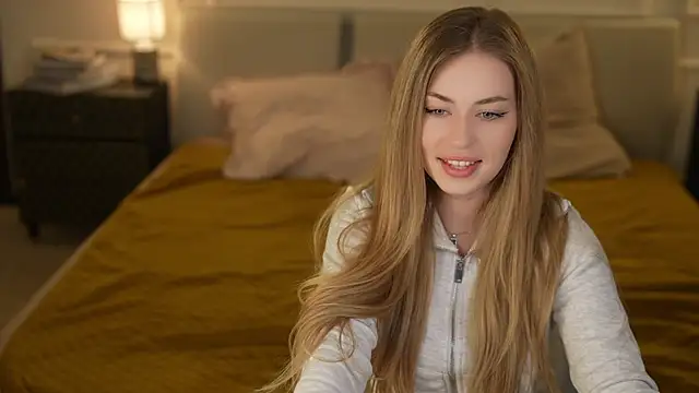 Snapshot of Maggie_tenderness chatting on October 3, 2025, 10:51 pm Maggie tenderness online show from October 3, 2025, 10:51 pm