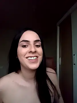 Snapshot of Morguisssz chatting on September 19, 2025, 9:26 pm Morguisssz online show from September 19, 2025, 9:26 pm