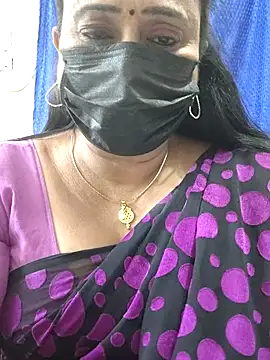 Snapshot of rekha_naier chatting on April 1, 2026, 4:04 pm rekha naier online show from April 1, 2026, 4:04 pm